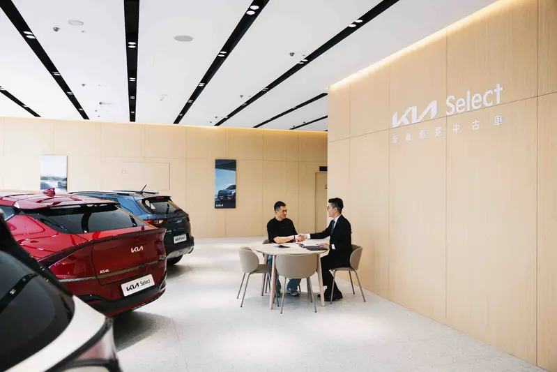 現場提供不分廠牌車主進行愛車鑑價、收購、諮詢等服務，讓車輛買賣更便利且安心。