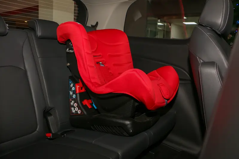▲ 同級唯一擁有第二、三排 ISOFIX 固定裝置，無論前後排都能輕鬆安裝安全座椅。靈活多變的座椅配置，滿足不同乘客配置需求。