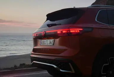 《台灣福斯》26年式Tiguan / Passat聯袂登場｜燈藝科技與黑化魅力雙重進化