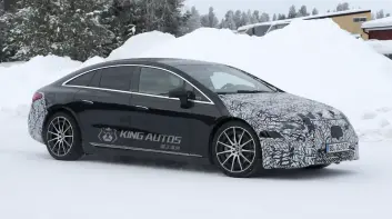 停產還早！二次小改款《Mercedes-Benz EQS》升級800V電氣架構 換上三芒星頭燈