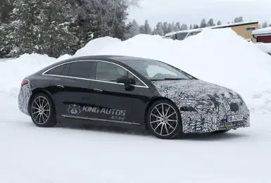 停產還早！二次小改款《Mercedes-Benz EQS》升級800V電氣架構 換上三芒星頭燈