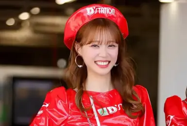 【國王車訊】車模美女收集 Dstationracing 橘香戀