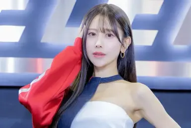 【國王車訊】車模美女收集 KOBELCO GIRLS 名取久留美