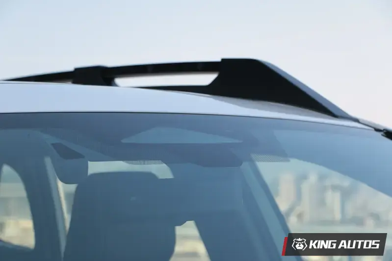 TSS4.0的車頭感應器偵測範圍更廣，可偵測到前前車的狀況。