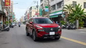 力抗RAV4！小改款《Nissan X-Trail》現身台灣 最快上半年上市