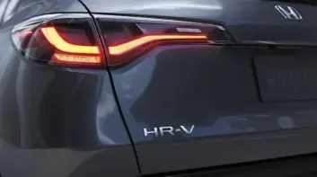 首次曝光！大改款《Honda HR-V》外擴輪拱 隱藏式雨刷 預告2026迎接戰力革新