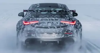 不是一般 AMG：Mercedes-Benz 正在打造一輛「極端化」的 V8 CLE