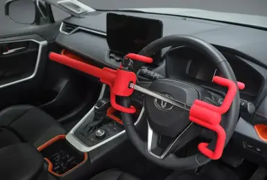澳洲《Toyota RAV4》失竊率高 原廠推方向盤拐杖鎖 對抗高科技失竊危機