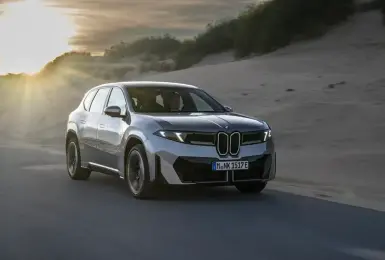 BMW全球2026秋更新｜S68 V8引擎符合歐7法規 電動車跑更遠 換上新廠徽