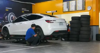 換胎&試胎體驗｜Goodyear輪胎《ElectricDrive》純電時代的靜謐抓地力