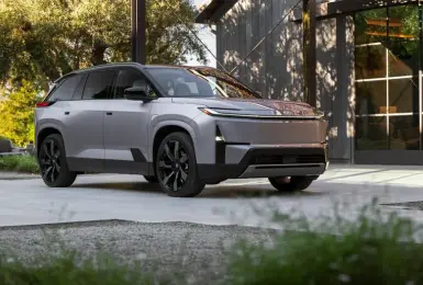 和泰美製車選擇+1 全新《Toyota Highlander》轉為電動車 3排大空間 電池自家生產