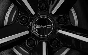 比亞迪與吉利 競逐購買賓士工廠 積極拓展海外產線