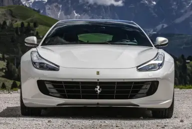太子集團法拍名車｜Ferrari GTC4Lusso