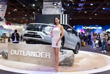 等了5年！大改款《Mitsubishi Outlander》最快今年上市｜《中華三菱》新車預告