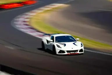Lotus為Emira推出Turbo Bathurst Edition：503 匹賽道猛獸登場