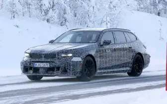 小改款《BMW M5 Touring》鼻孔縮小 續搭V8引擎
