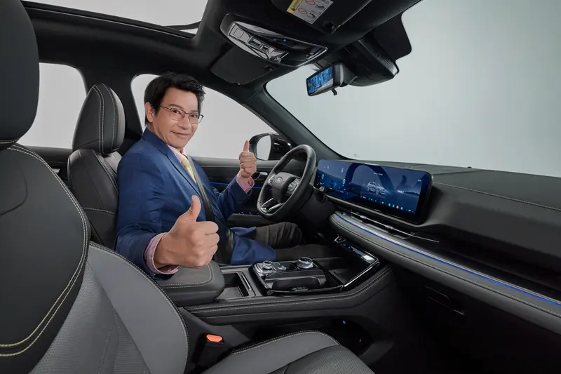 Ford Territory擁有數位座艙雙前座搭上電動通風座椅,舒適包覆與透氣支撐到位,讓長途移動也能保持穩定節奏,不僅提升乘坐質感,挺球員沉著應戰,處處美技守「背」,抵擋住對手的攻勢。