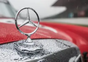 打不贏就加入？！《Mercedes-Benz》擬改用中國吉利底盤技術 