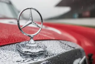 打不贏就加入？！《Mercedes-Benz》擬改用中國吉利底盤技術 