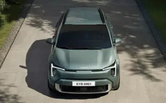 二次小改款《Kia Stonic》接單價89.9萬元起 限時升級電子後視鏡 改用雙12.3吋螢幕