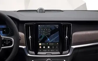 台灣停售車款也受惠！《Volvo》史上規模最大OTA更新 新世代介面導入全球 250 萬輛既有車款