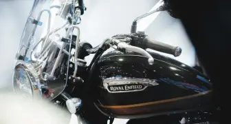 即日起~3/26 (四) Royal Enfield三創限定展示會 打造巨型玩具盒展區 × Meteor 350、Super Meteor 650 新色亮相