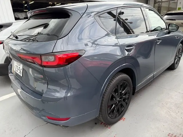 日規 2026 年樣式 Mazda CX-60 Burgundy Leather Package。圖片來源：大阪マツダ 四條畷店