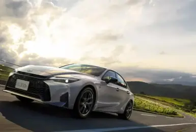 Lexus IS 大改款終於要來了！2027 年純電上市