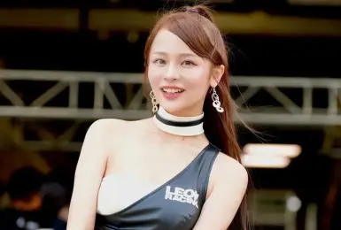 【國王車訊】車模美女收集 LEON RACING LADY 澤田実架