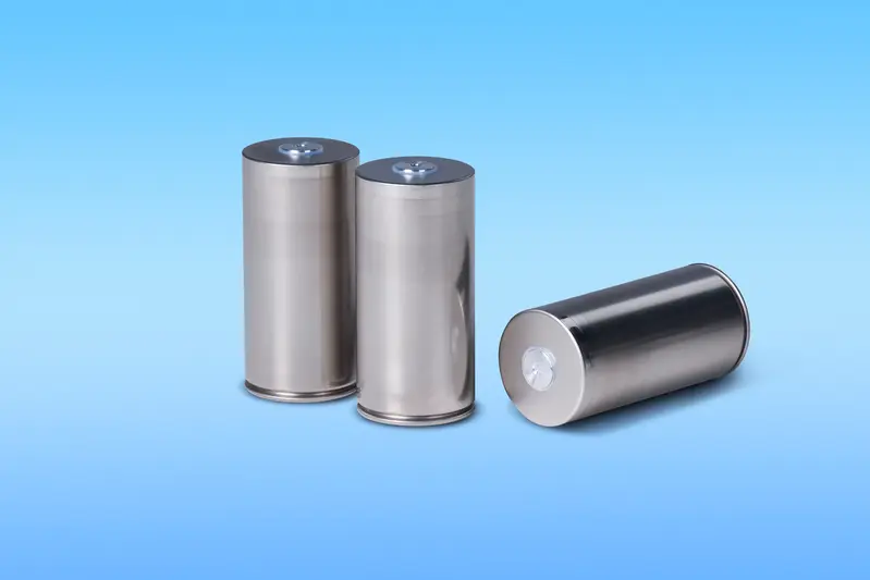 六代電池採用圓柱體設計