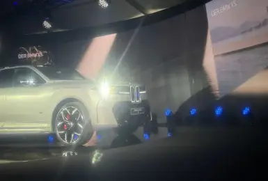 實車曝光！全新《BMW X5》外型更像iX3電動車 四出尾管很搶眼！