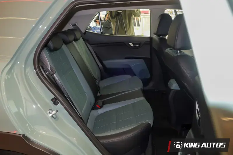 連同綠車色一起選配的綠色座椅