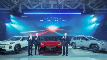 強化入門戰力！Toyota RAV4入門款升級電動收折後視鏡等配備