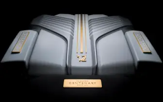 當環保法規碰上富豪堅持 V12引擎唯一解答