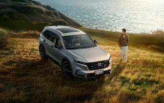 該給客車了吧！小改款《Honda CR-V》油電車送測 油車有望繼續賣！