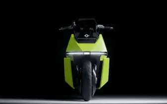 不會倒的機車，全球首款量產自平衡電動機車 OMOWAY OMO X 正式開跑