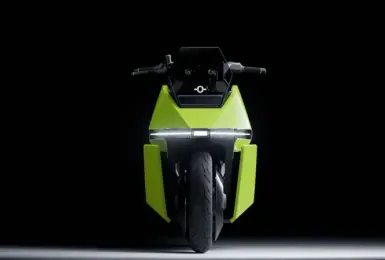 不會倒的機車，全球首款量產自平衡電動機車 OMOWAY OMO X 正式開跑