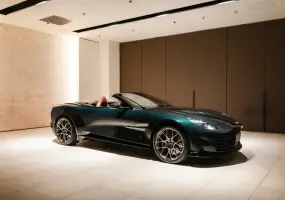 開篷享受V12聲浪｜《Aston Martin Vanquish Volante》60周年紀念版抵台 全球僅60輛