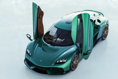 等了六年終於動起來：Koenigsegg Gemera 量產啟動、2300匹怪物登場