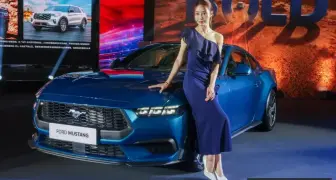 美製車0關稅效應！福特六和《Ford Mustang》售價降到歷史新低 新增全新限量車色「Adriatic Blue Metallic」