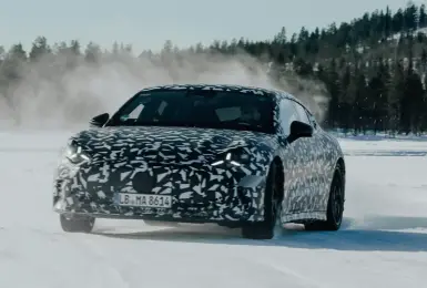 發表倒數！3馬達布局 純電 Mercedes-AMG GT 4-Door Coupé 承襲自AMG GT R技術 雪地狂奔