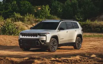 Stellantis控富士康ZF敲詐 Jeep Cherokee與Compass暫時停產