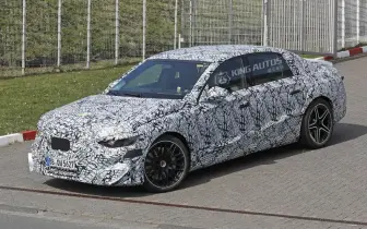 寬體 低趴 900 匹！純電《Mercedes-AMG E-Class》改用AMG.EA平台 徹底揮別EQE圓潤造型