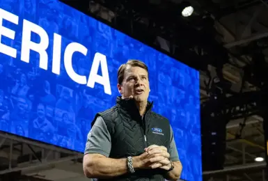 態度大轉！《Ford》執行長Jim Farley呼籲嚴防中國車廠進軍美國市場