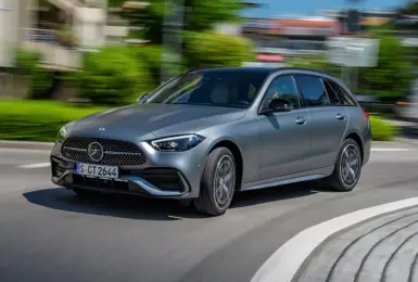 C300操控黑科技下放！《Mercedes-Benz C-Class》星耀版 免費升級最高逾20萬配備