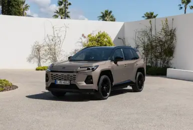 下半年上市！和泰《Toyota RAV4 PHEV E-Four》純電續航&加速皆屌打Lexus NX450h+