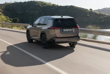 平均油耗131.6km/L！和泰送測《Toyota RAV4 PHEV》經銷端150萬接單 最快第三季上市