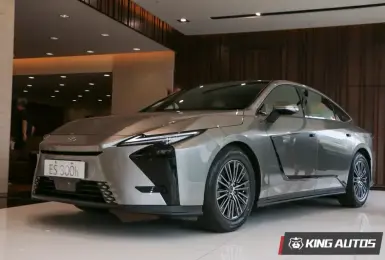 上市前直擊｜全新《Lexus ES 300h》全新設計勾勒豪華質感 2.0油電比NX RAV4更省油省稅