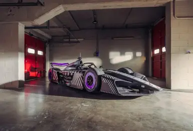 保時捷發表新世代 Formula E 賽車 975 RSE