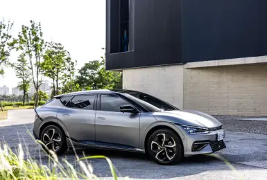 特定年式《Kia EV6》的ICCU保固 延長至15年或30萬公里